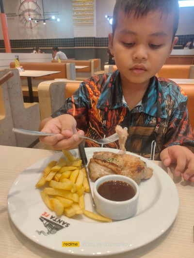 สเต๊กไก่ยัมมี่ ซอสแจ่ว