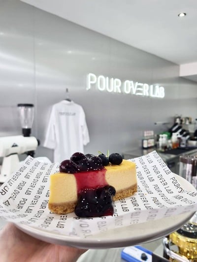 Pour Over Lab Coffee — Ladprao 71