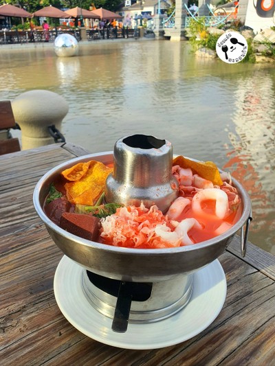 เย็นตาโฟหม้อไฟ
