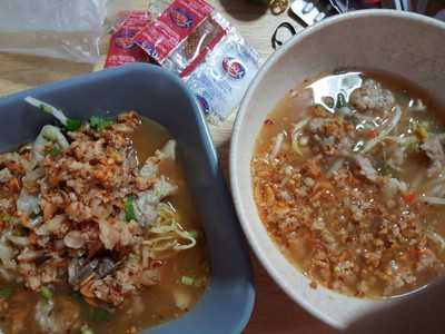 บะหมี่ต้มยำ เล็กต้มยำ