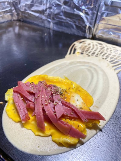 อาหาร หรือ เครื่องดื่ม