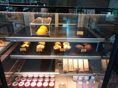 อาหาร หรือ เครื่องดื่ม