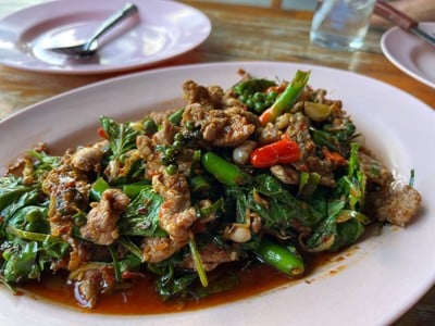 ร้านพี่แมวอาหารป่า ตลาดไท