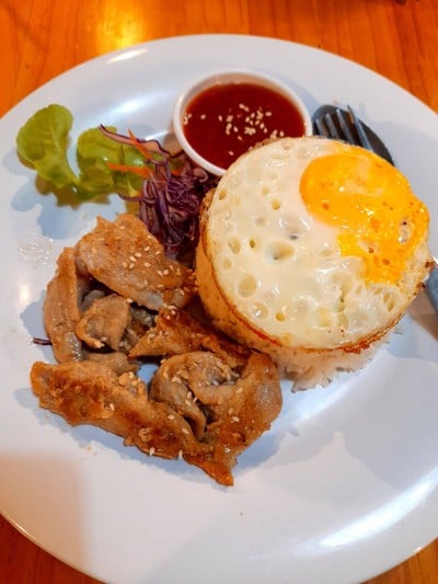 ข้าวหมูเกาหลี