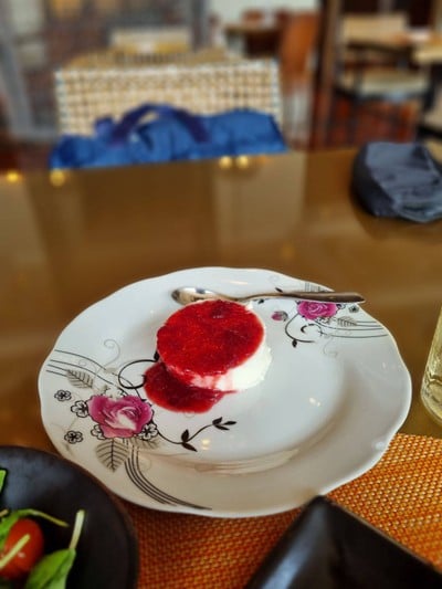 อาหาร หรือ เครื่องดื่ม