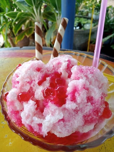 น้ำเเข๊งใส