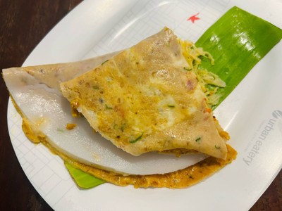 ข้าวซอยน้อยทรงเครื่อง (ใส่ไข่)