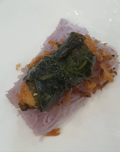 หมูย่างใบชะพู