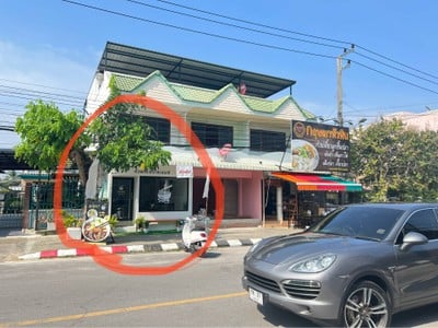 ก๋วยเตี๋ยวไซเรนซ์ หัวหิน51