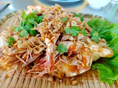 กุ้งทอดกระเทียม