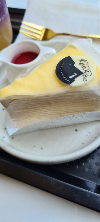 อาหาร หรือ เครื่องดื่ม