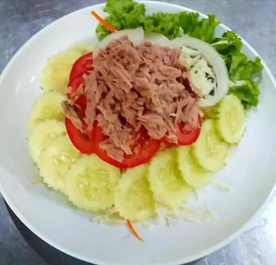 สลัดทูน่า
