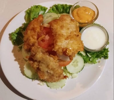วิธีทำ สลัดไก่ทอด วิธีทำ สลัดไก่ทอด
