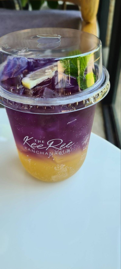 อัญชัญมะนาวโซดา