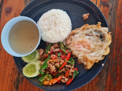ข้าวกะเพราหมูสับ+ไข่ดาว