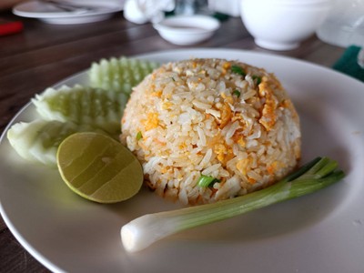 ข้าวผัดปู