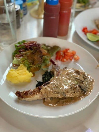 เมนูของร้าน เชฟสมพงษ์