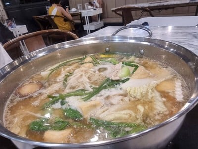 อาหาร หรือ เครื่องดื่ม