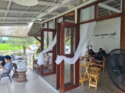 บรรยากาศ Wanwaan วันวาฬคาเฟ่