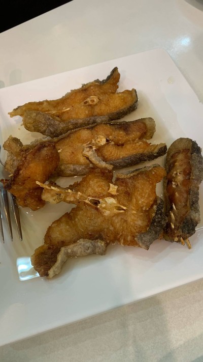 ปลาเค้าทอดน้ำปลา