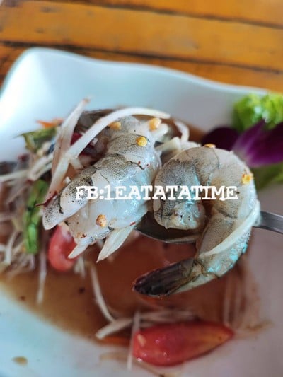 ตำกุ้งสด