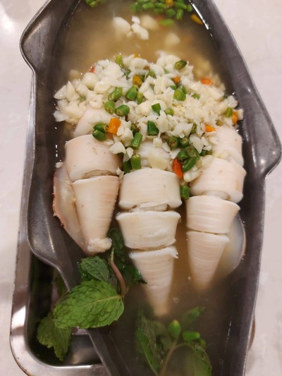 อาหาร หรือ เครื่องดื่ม