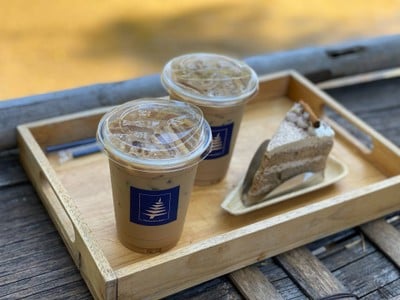 Tham • Ma • Chart Cafe