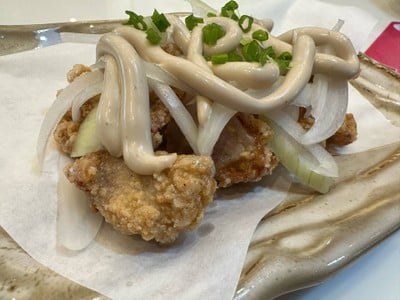 ไก่คาราเกะซอสทรัฟเฟิล
