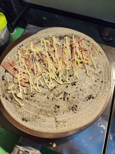 อาหาร หรือ เครื่องดื่ม