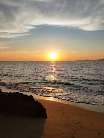สระว่ายน้ำ/ชายหาด