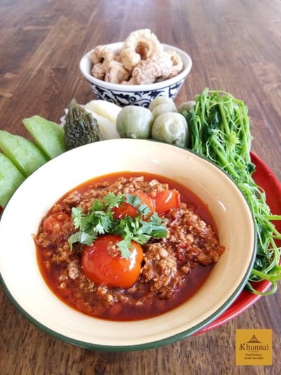 น้ำพริกอ่อง