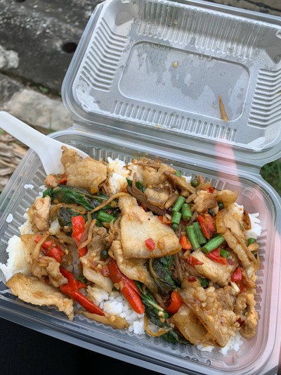 อาหาร หรือ เครื่องดื่ม