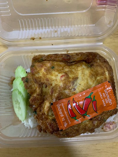 ข้าวไข่เจียวแหนม