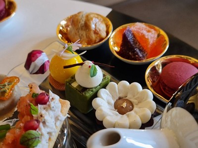 อาหาร หรือ เครื่องดื่ม