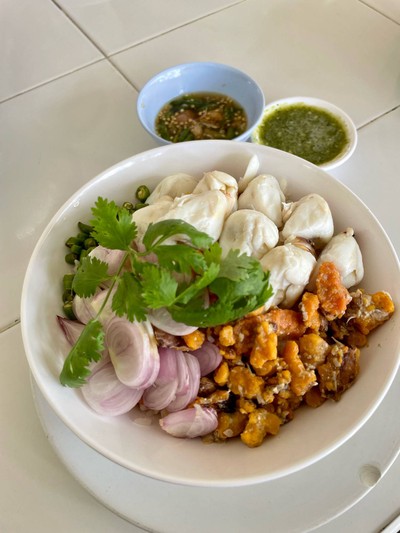 ข้าวขยำปู