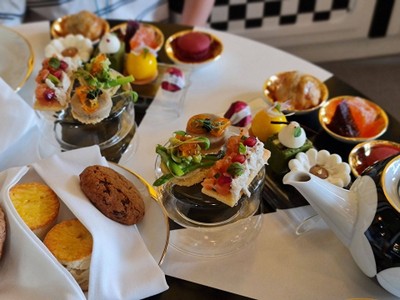 อาหาร หรือ เครื่องดื่ม