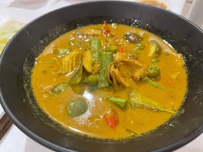แกงเผ็ดหมู