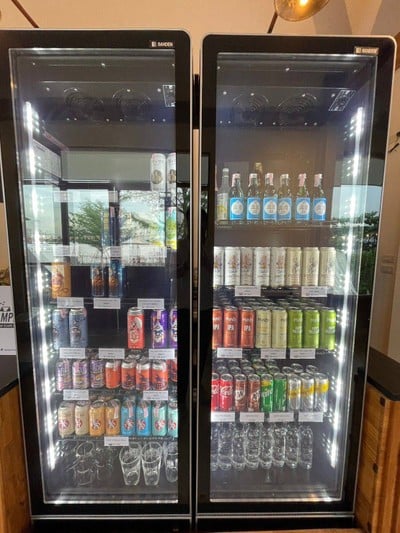 อาหาร หรือ เครื่องดื่ม