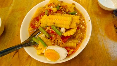 ตำข้าวโพดไข่เค็ม