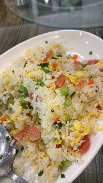 ข้าวผัดหยางโจว 扬州炒饭