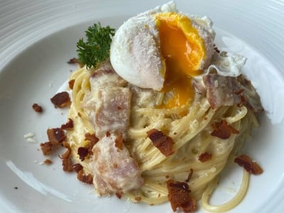 Silverlake Wine & Grill