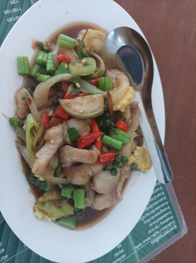 ผัดฉ่าปลาดอลี