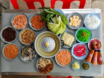 อาหาร หรือ เครื่องดื่ม