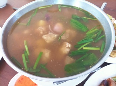 ต้มแซ่บกระดูกหมู