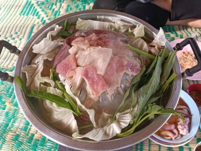 ริมคลอง หมูกระทะ สาขา 2