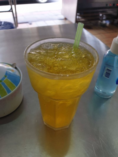 อาหาร หรือ เครื่องดื่ม