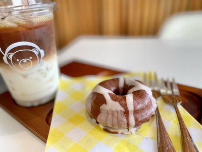 🍩 Black Choc Drizzle Minidot. (ราคา 39 บาท)