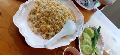 ข้าวผัดปู