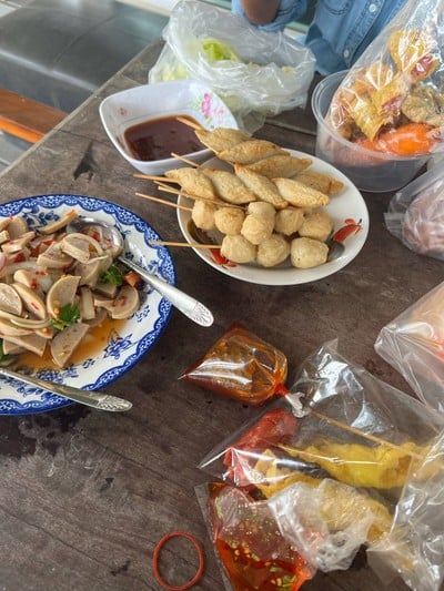 ตลาดนัดรถไฟ ปราณบุรี