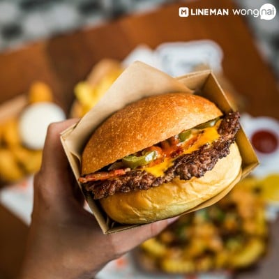 Easy Burger พร้อมพงษ์